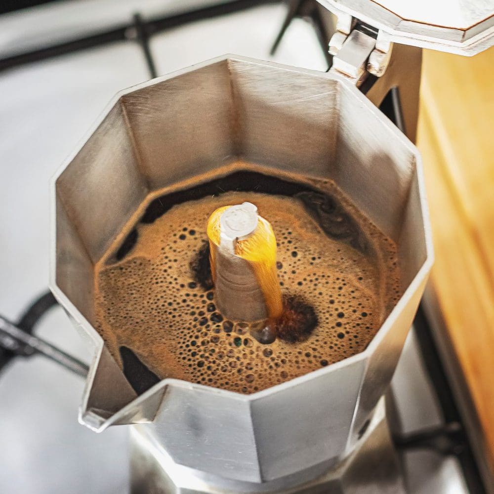 https://www.bonvivantcaffe.com/wp-content/uploads/2021/05/moka-pot-coffee-ready-sq-1-1024x1024.jpg